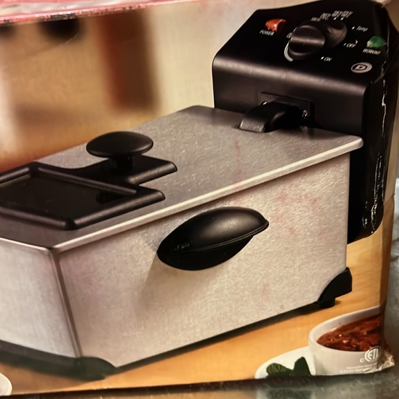 NEW DURABRAND STAINLESS STEEL DEEP FRYER ! - Picture 7 of 8